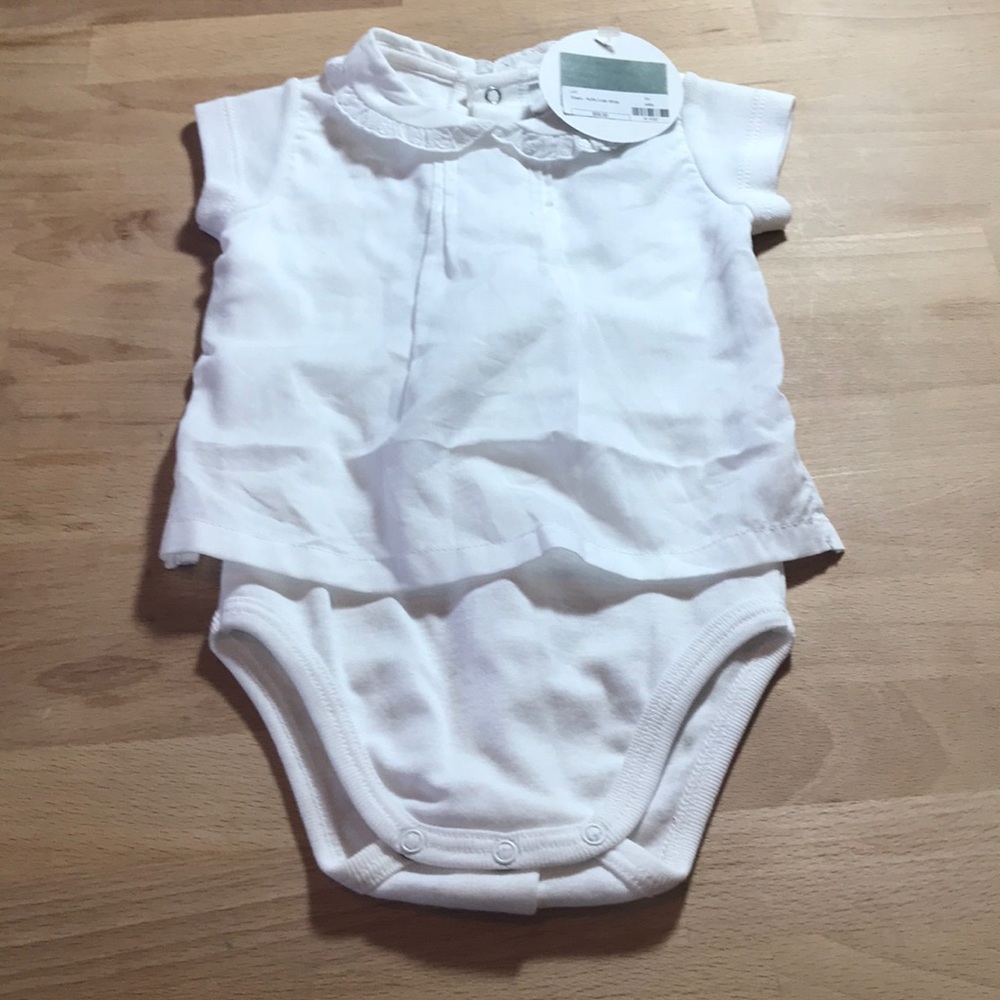 Laranjinha Ruffle Collar Onesie